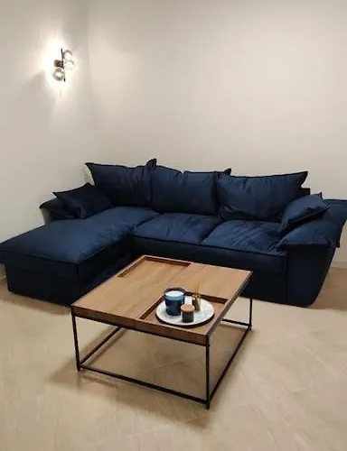 Modern 2bdrm In 5* & Pool *